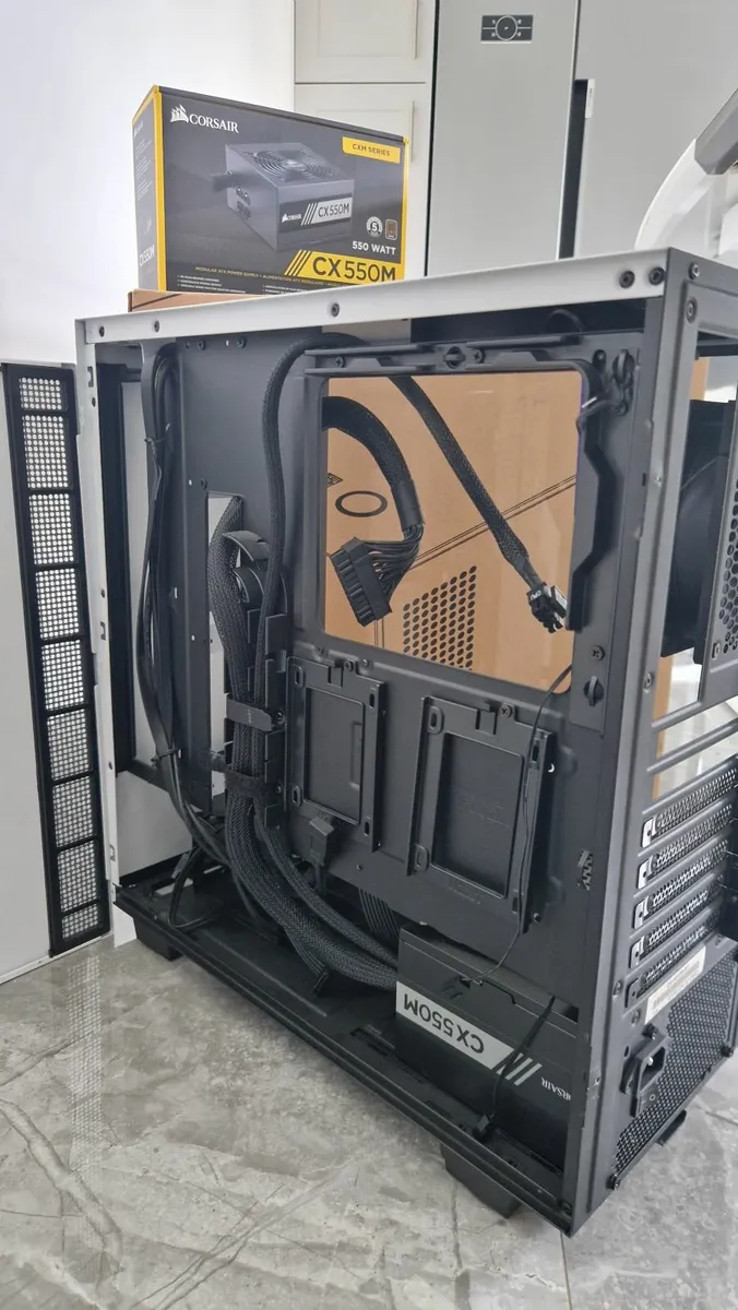 NZXT H510 Gaming PC Case w/ Corsair CX550M PSU - Image 2