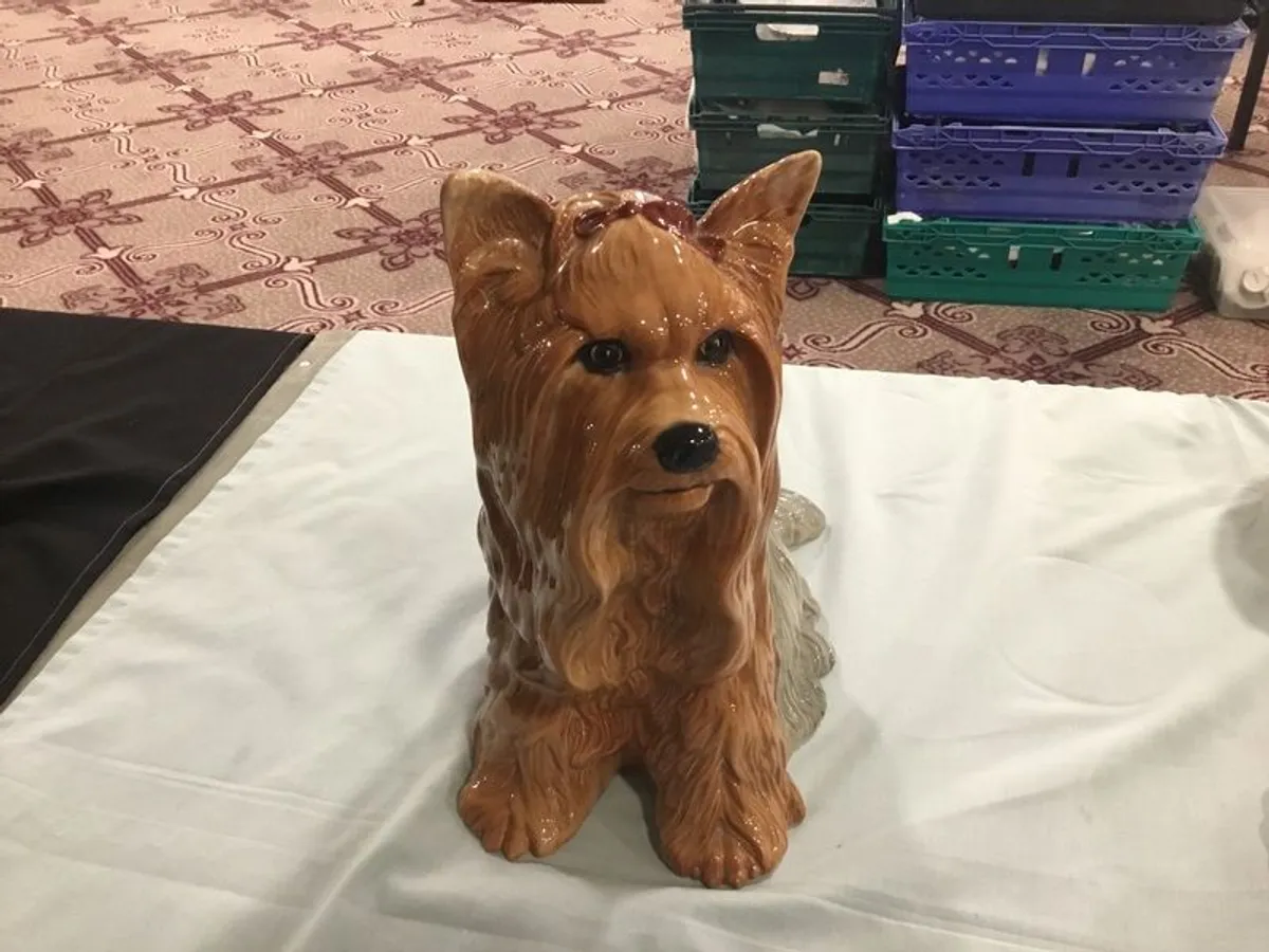 Vintage Beswick Yorkshire terrier - Image 1