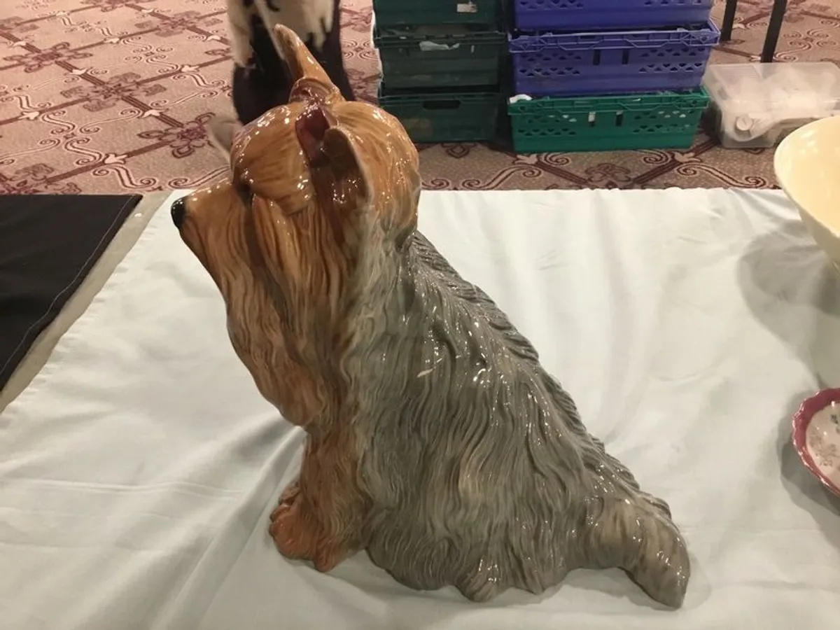 Vintage Beswick Yorkshire terrier - Image 2