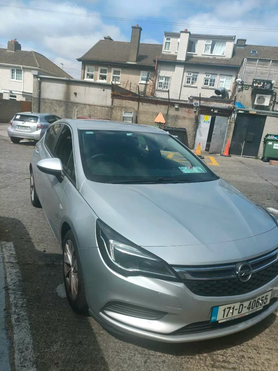 Cars - Image 1