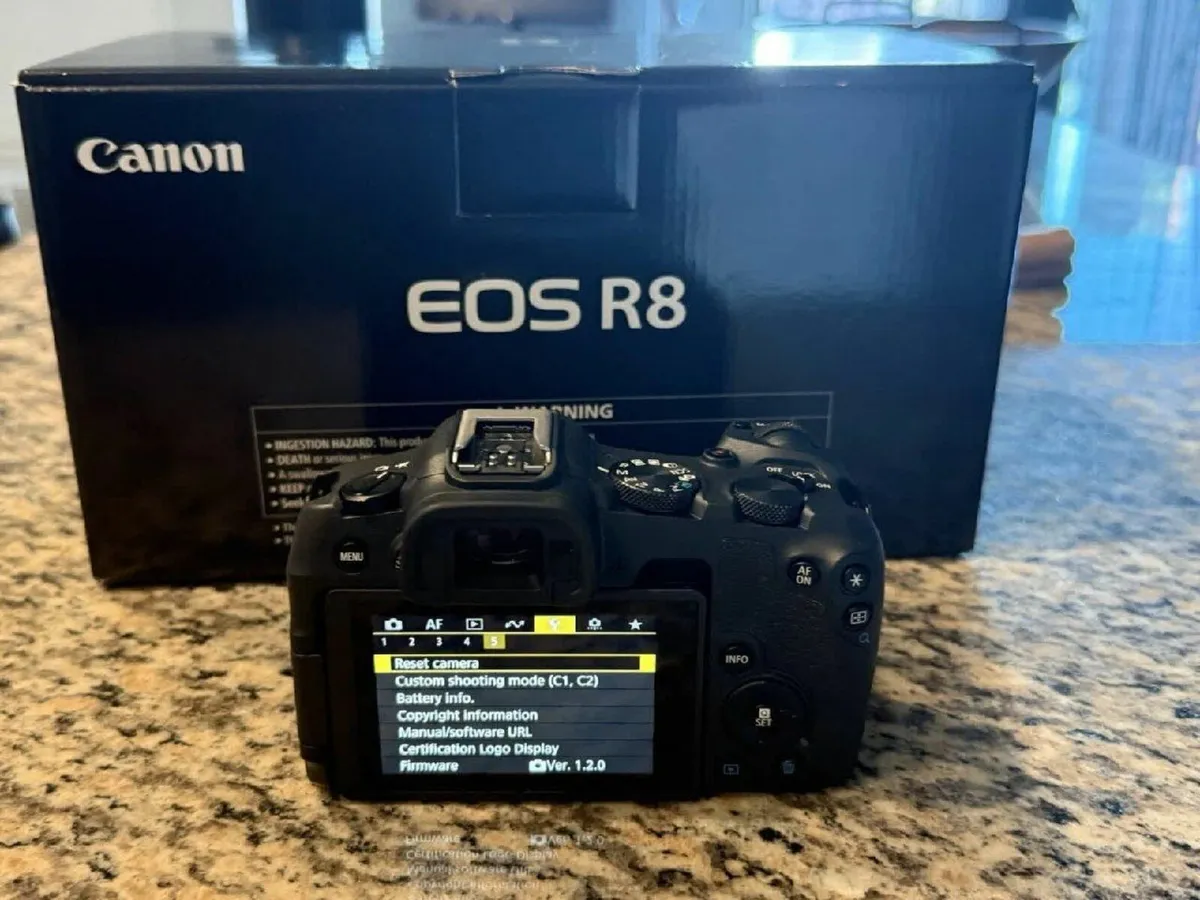 Canon EOS R8 4K Video Mirrorless Digital Camera - Image 2