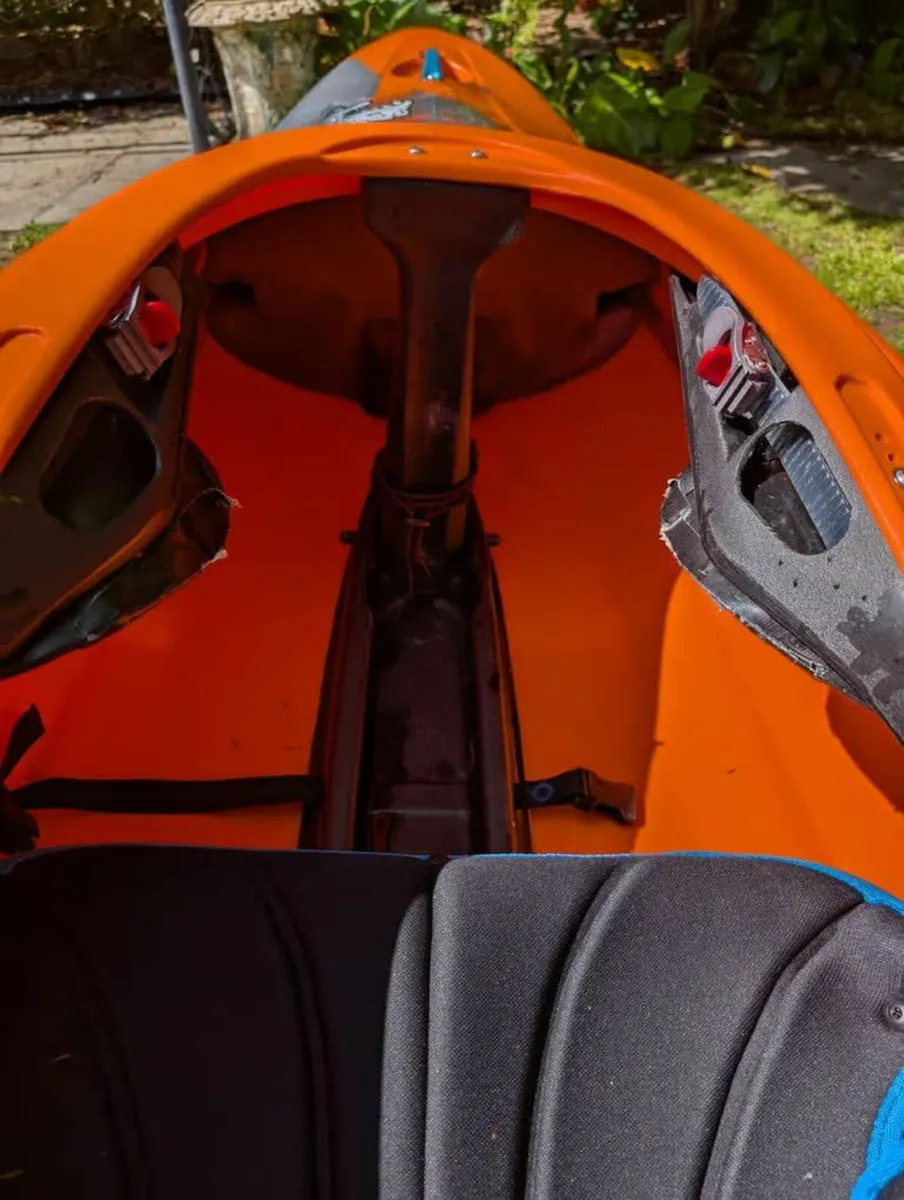 Pyranha Scorch medium kayak - Image 4