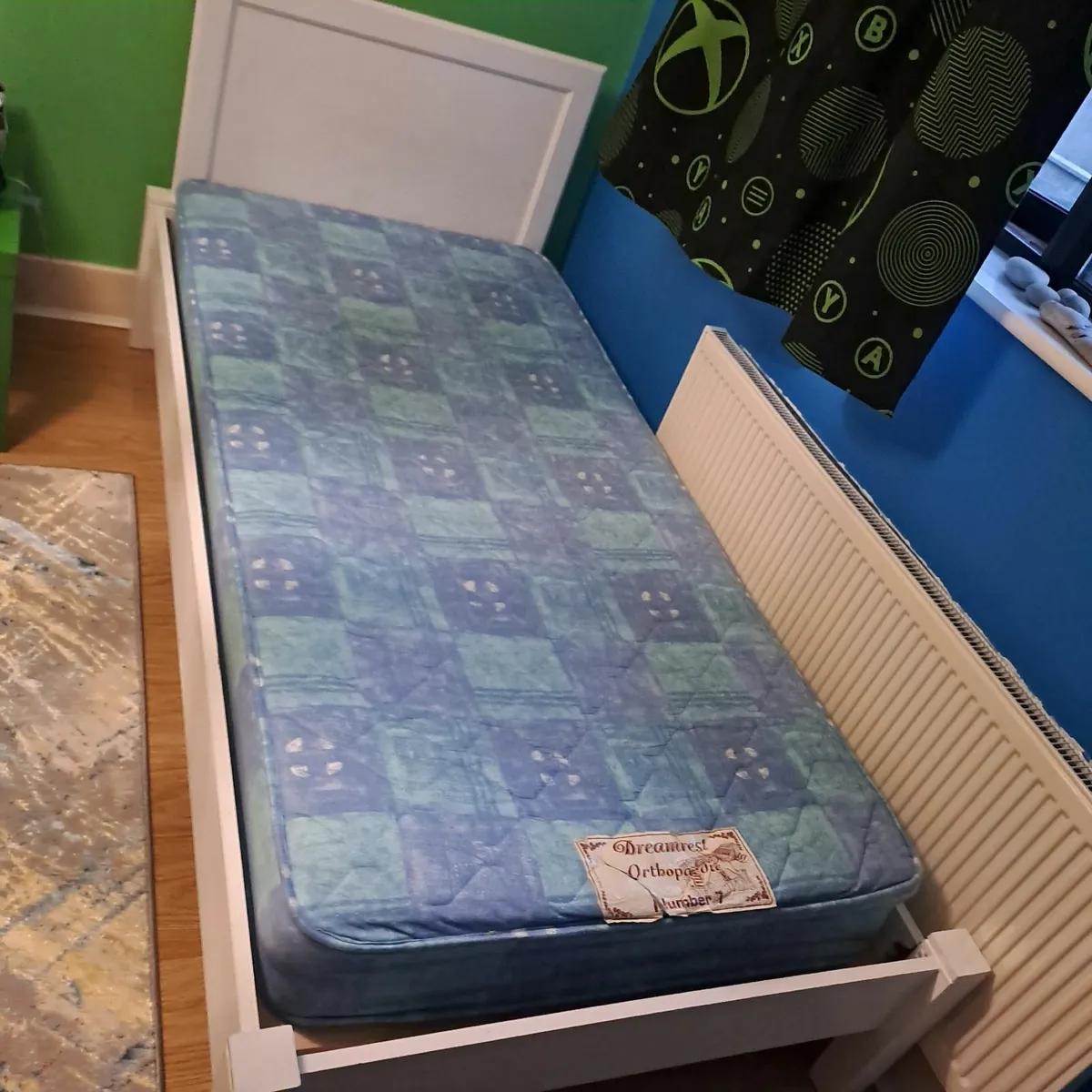 Single bed - Image 2