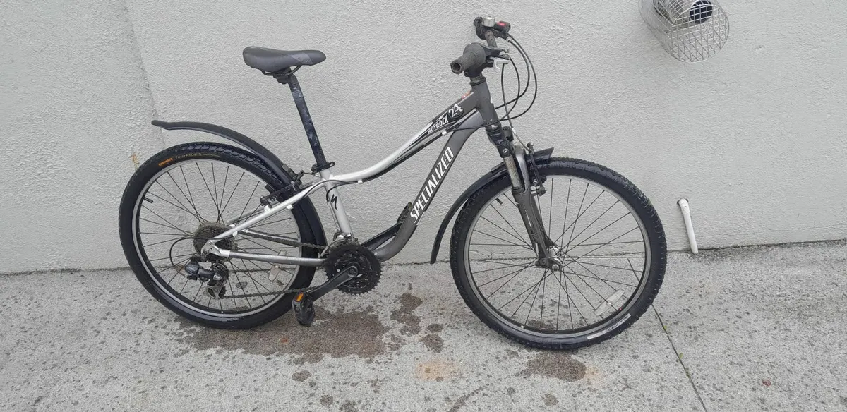 Specialized Boys mountain bike 24 - Image 1