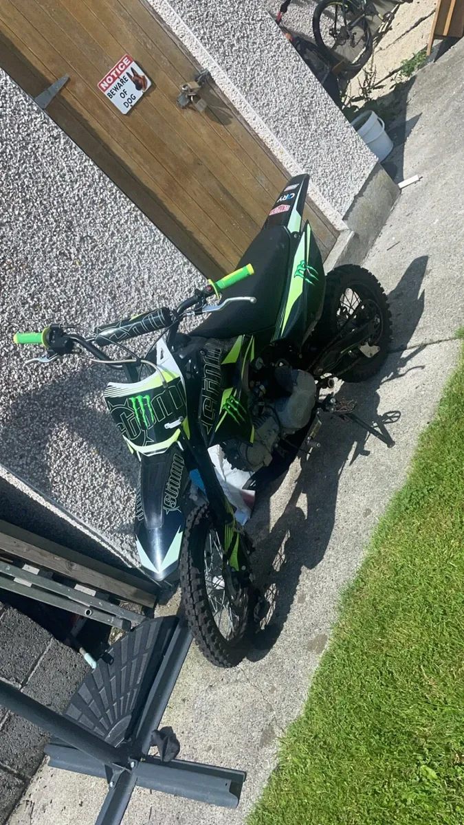 Stomp 125 4stroke - Image 1