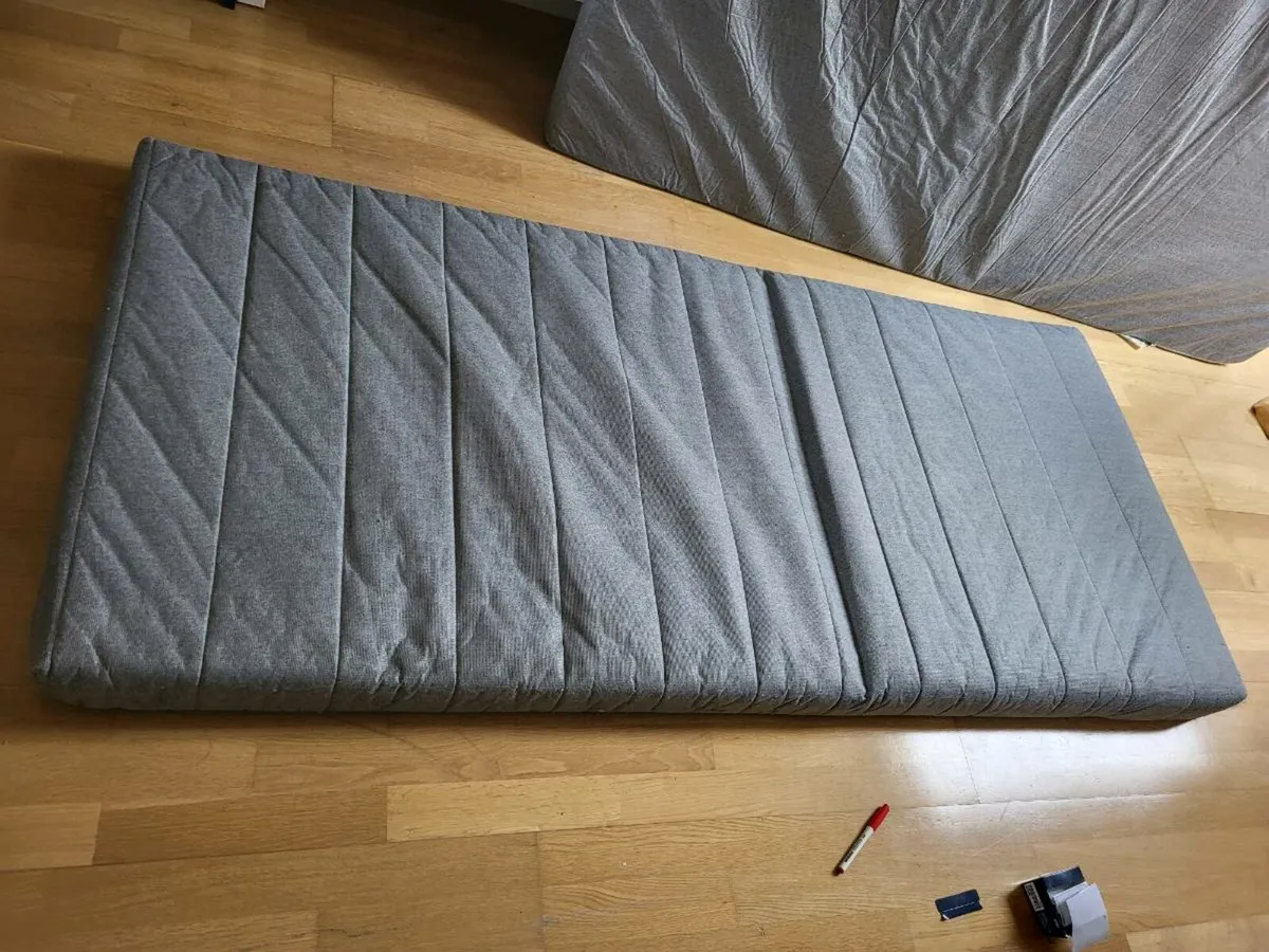 Single mattress_IKEA_ 20 euro each - Image 3