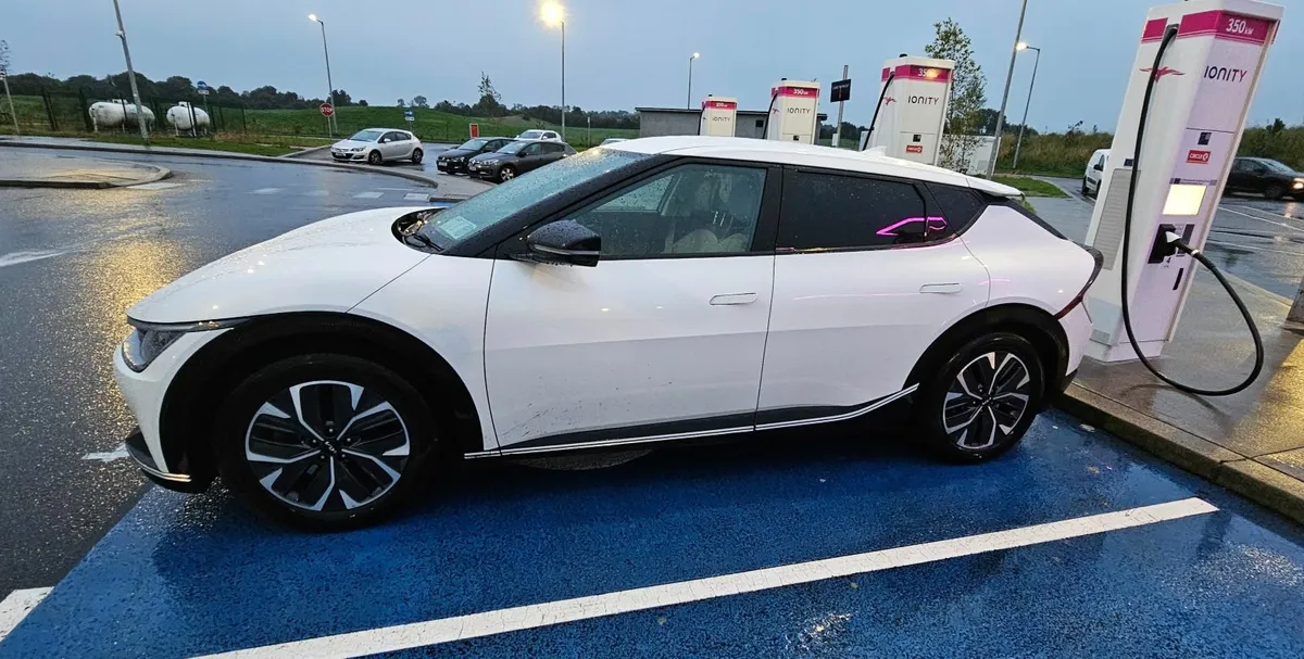 Kia EV6 2022 - Image 4