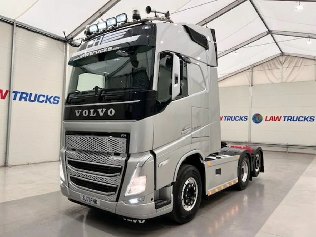 Volvo FH 500 6x2 Rear Lift Tractor Unit - Image 1