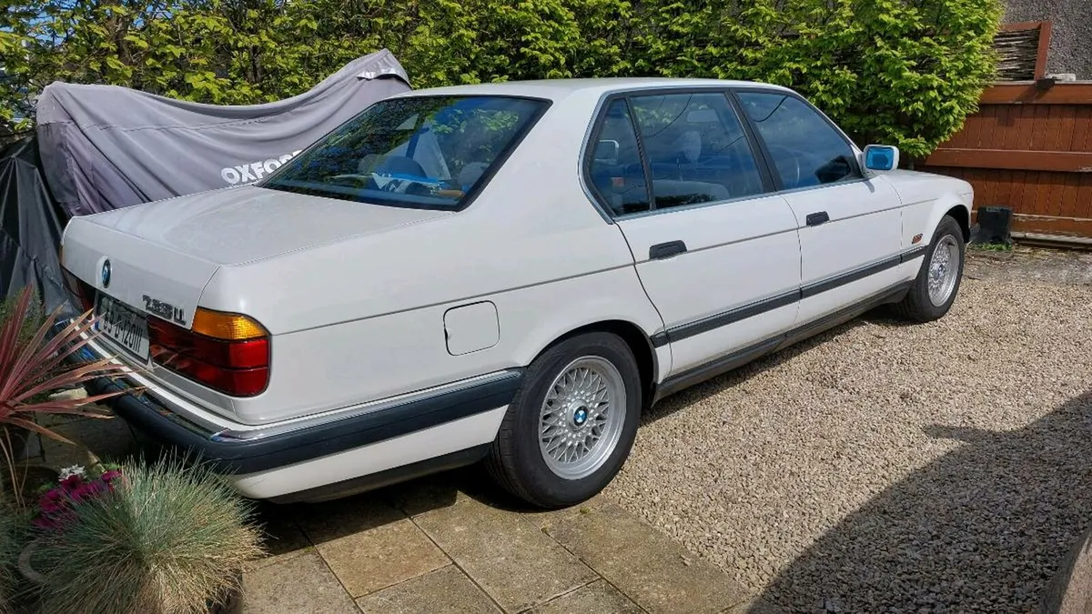 1989 BMW 735iL Japanese Import - Image 2