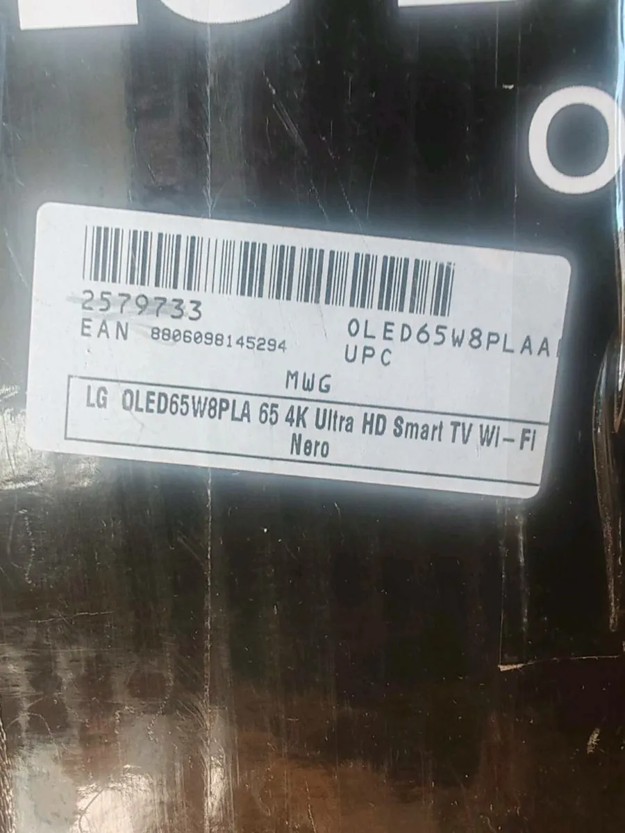 Broken screen LG SIGNATURE OLED TV W8 - Image 3