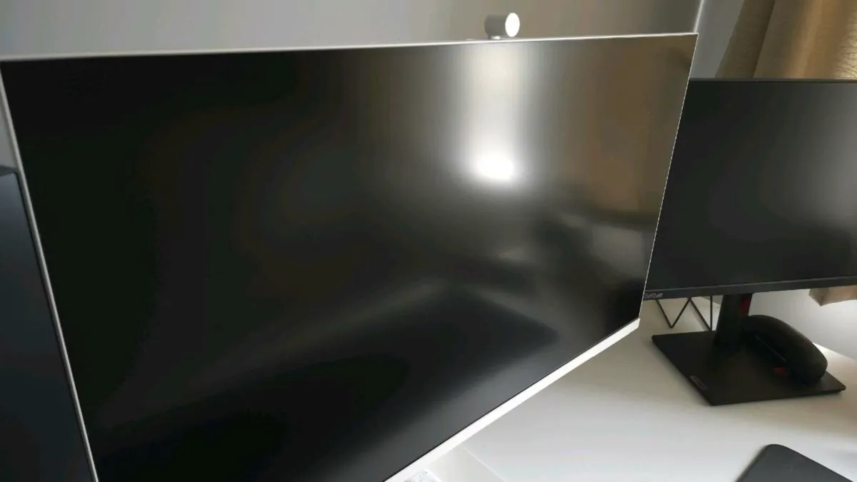 Samsung M80D 32" 4K TV/Monitor - Image 2