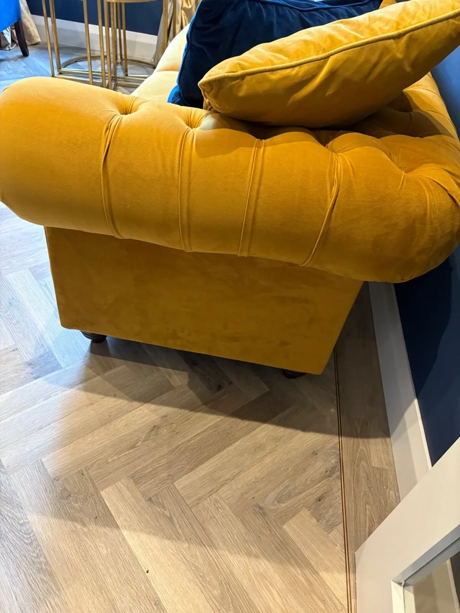 3 Seater Foxworth Sofa - Image 3