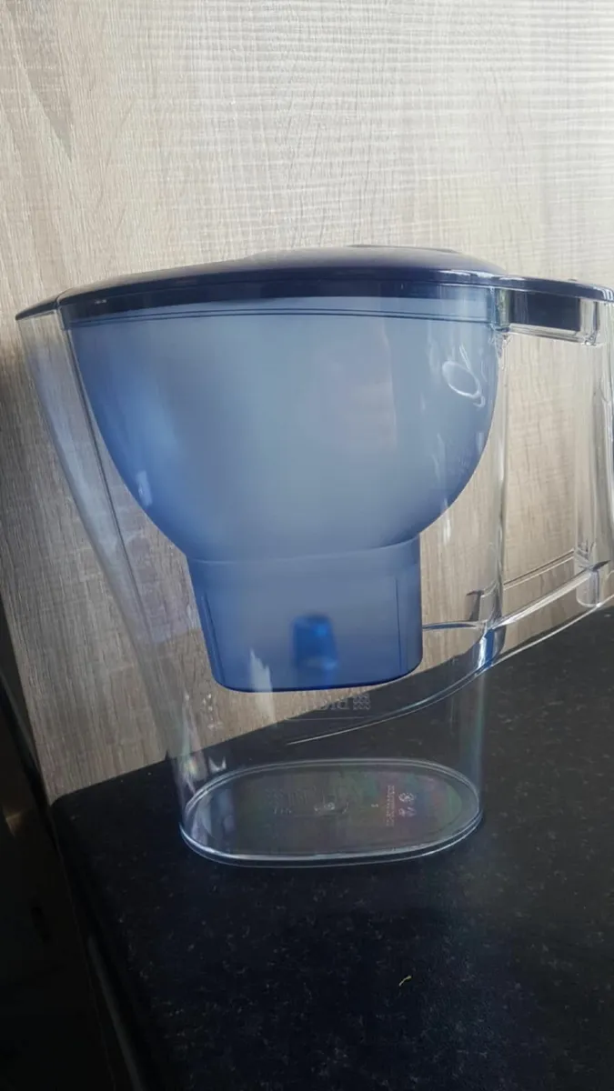 New brita blue jug 2.4 litre - Image 1