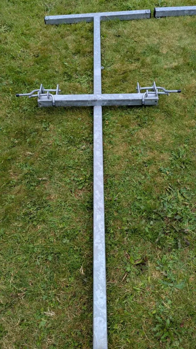 Washing line T-bar poles - Image 3