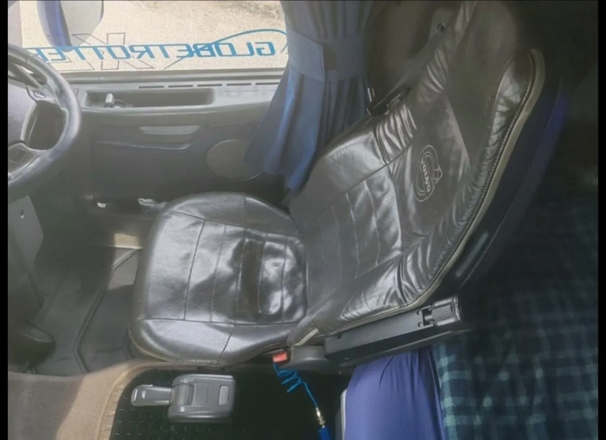 VOLVO FH12 Leather Seat - Image 2