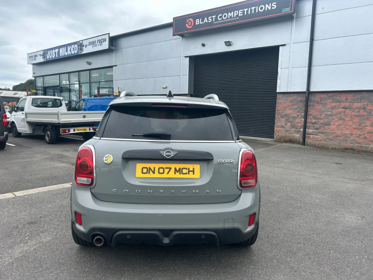 Mini Cooper 2019 Electric Hybrid - Image 4
