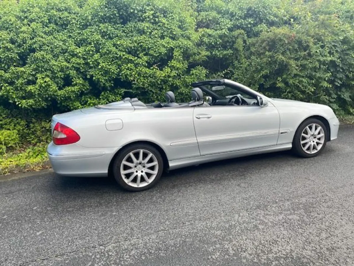 Mercedes-Benz CLK 2008 - Image 2