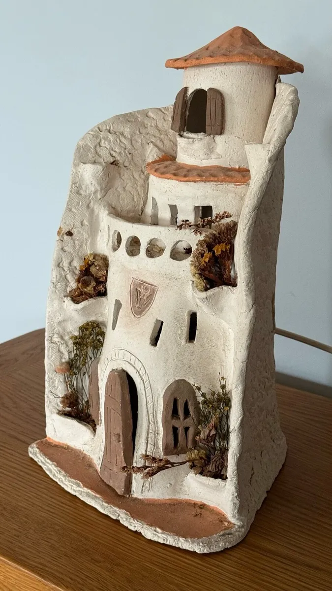 Spanish house pottery lamp - Image 2