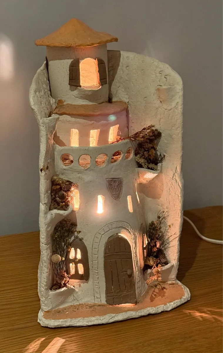 Spanish house pottery lamp - Image 3