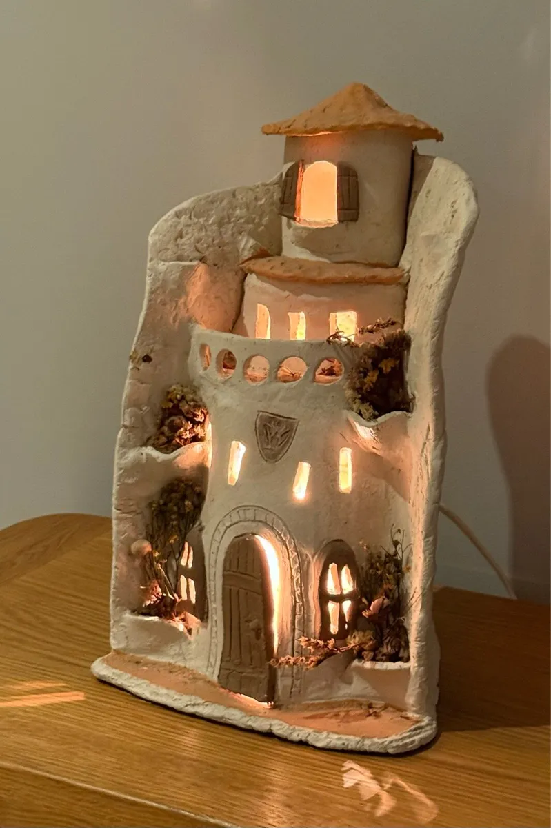 Spanish house pottery lamp - Image 4