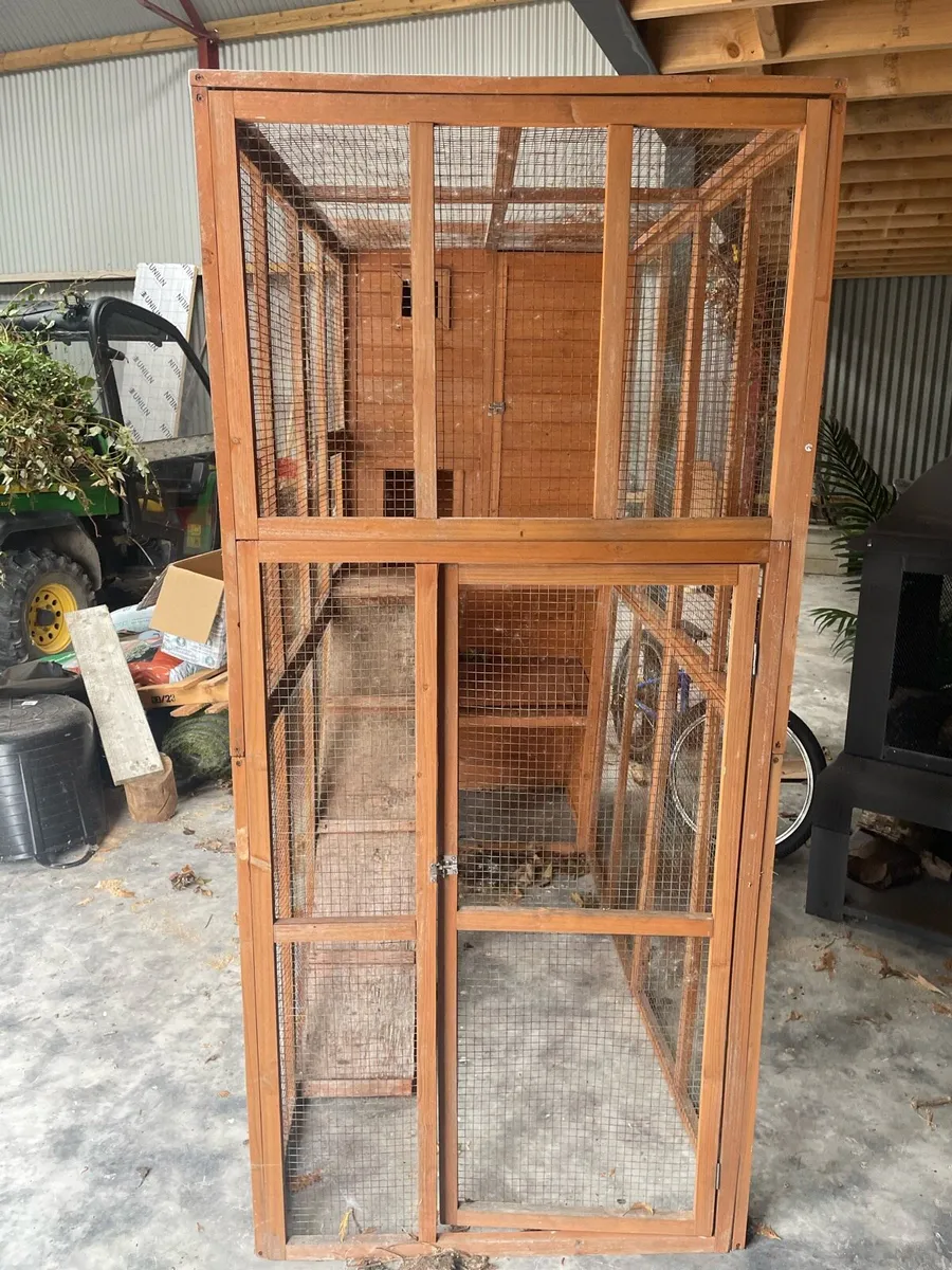 Wooden outdoor catio - Image 2
