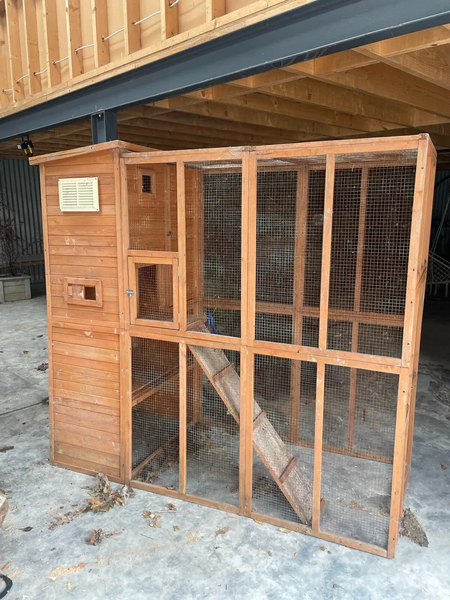 Wooden outdoor catio - Image 3
