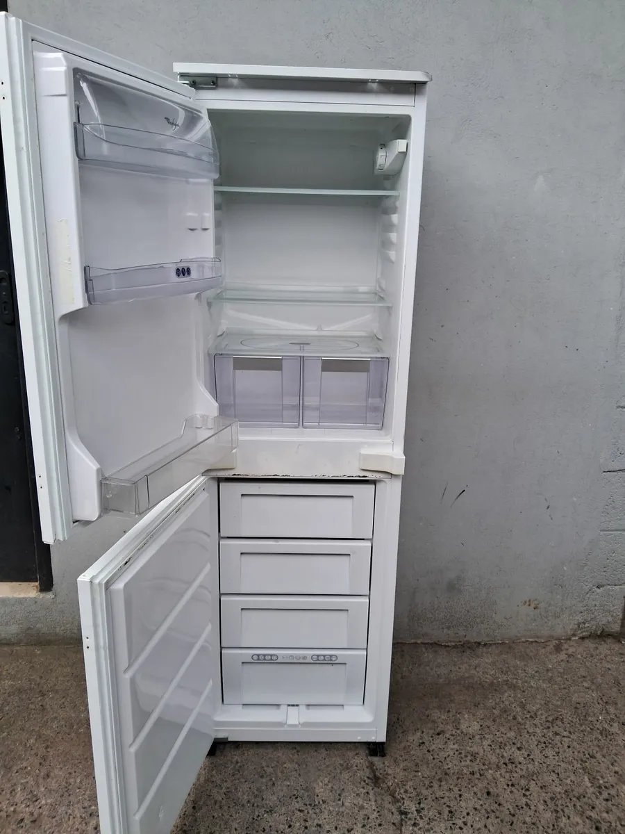 INTEGRETED FRIDGE AND FREEZER - Image 2