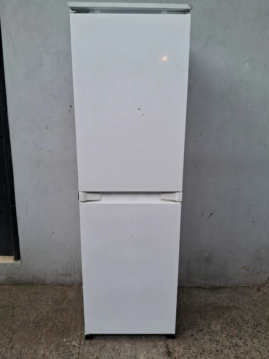 INTEGRETED FRIDGE AND FREEZER - Image 3