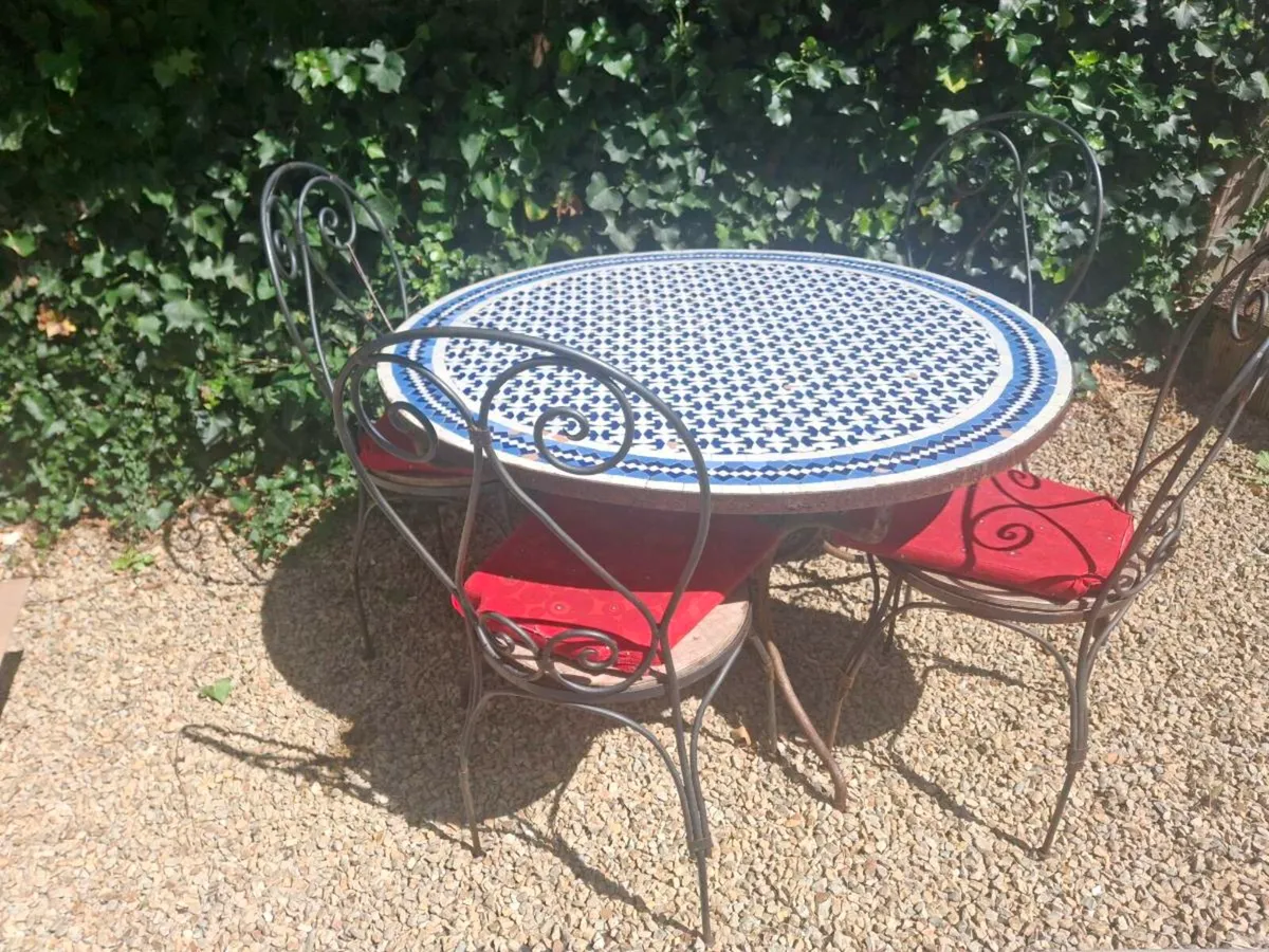 Garden Table & Chairs - Image 1