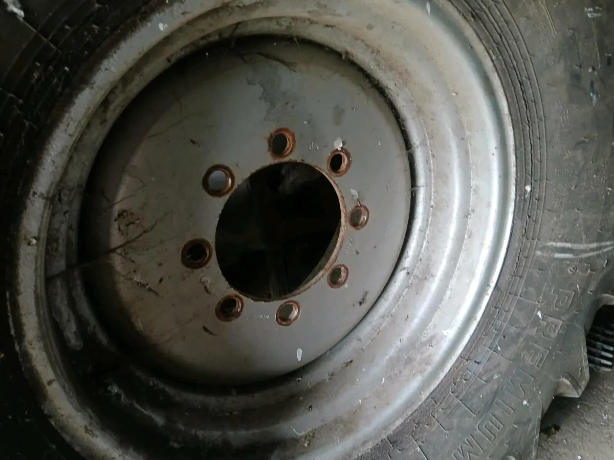 Combine Wheels - Image 1