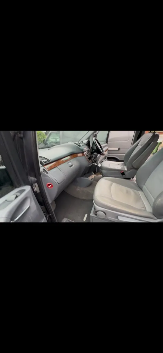 Mercedes Viano camper day van - Image 2