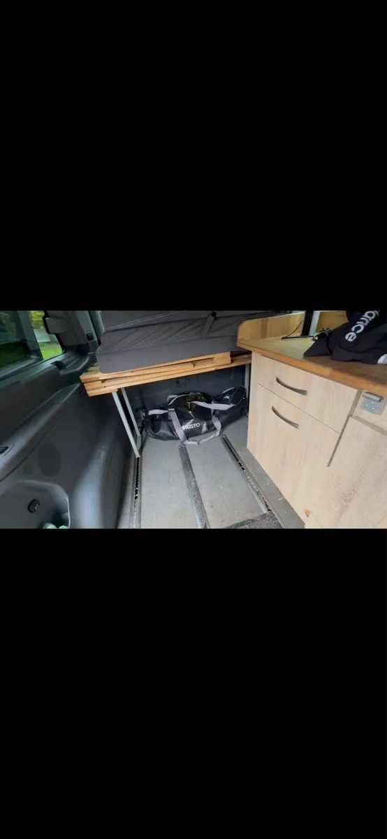 Mercedes Viano camper day van - Image 3