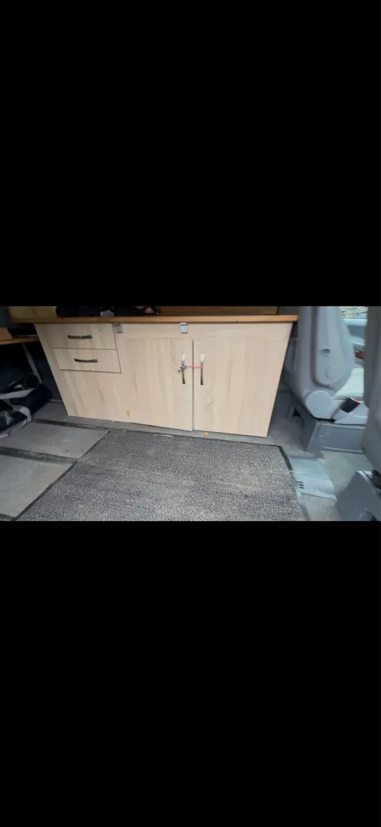Mercedes Viano camper day van - Image 4
