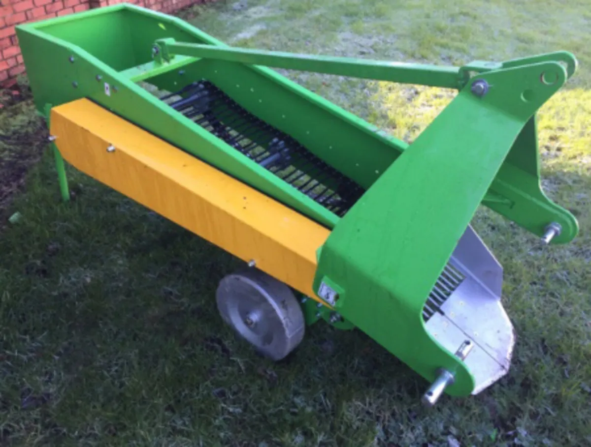 Bomet single row potato digger - Image 2