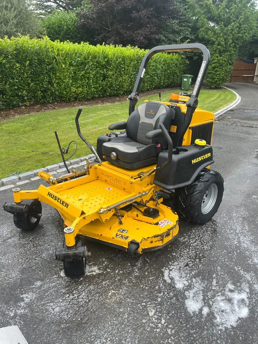 Zero turn lawn mower - Image 2