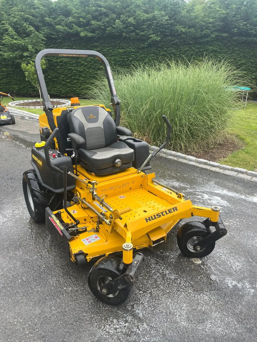 Zero turn lawn mower - Image 3