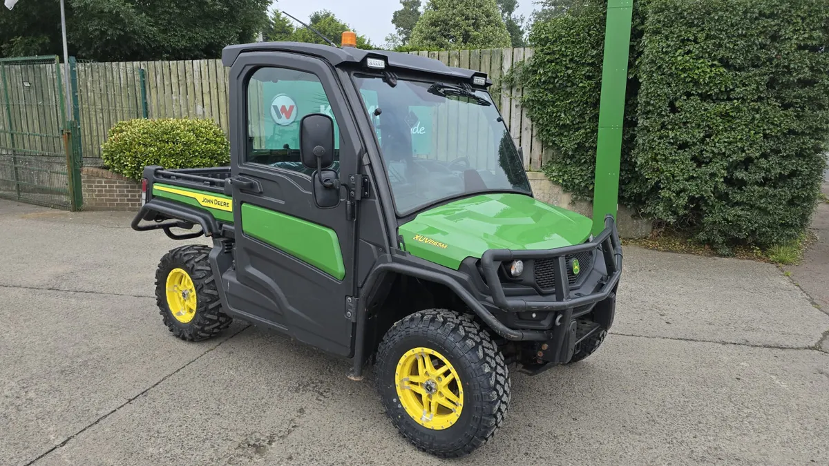 John Deere XUV 865M Gator (2022) - Image 1