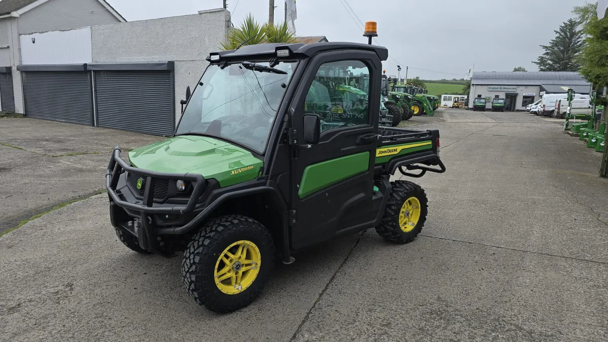 John Deere XUV 865M Gator (2022) - Image 2