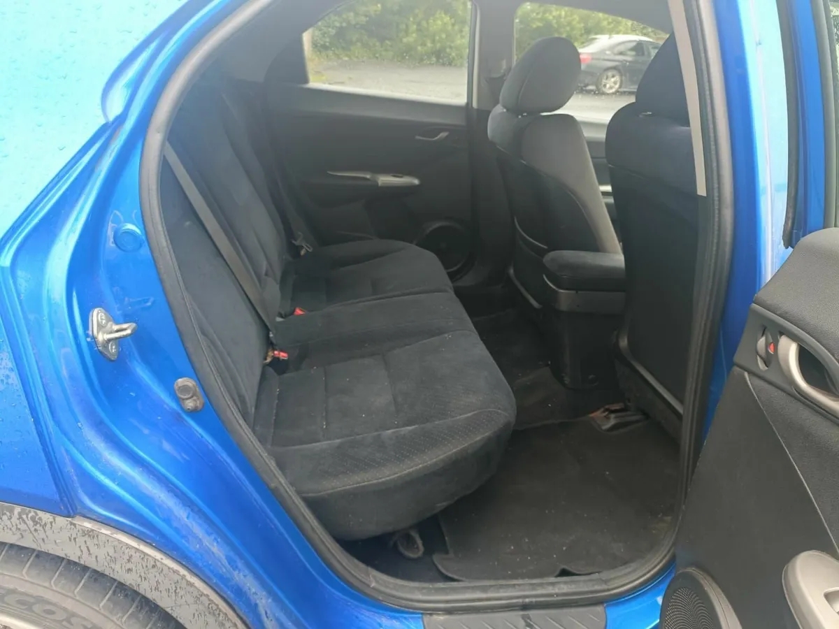 Honda Civic 2006 - Image 4