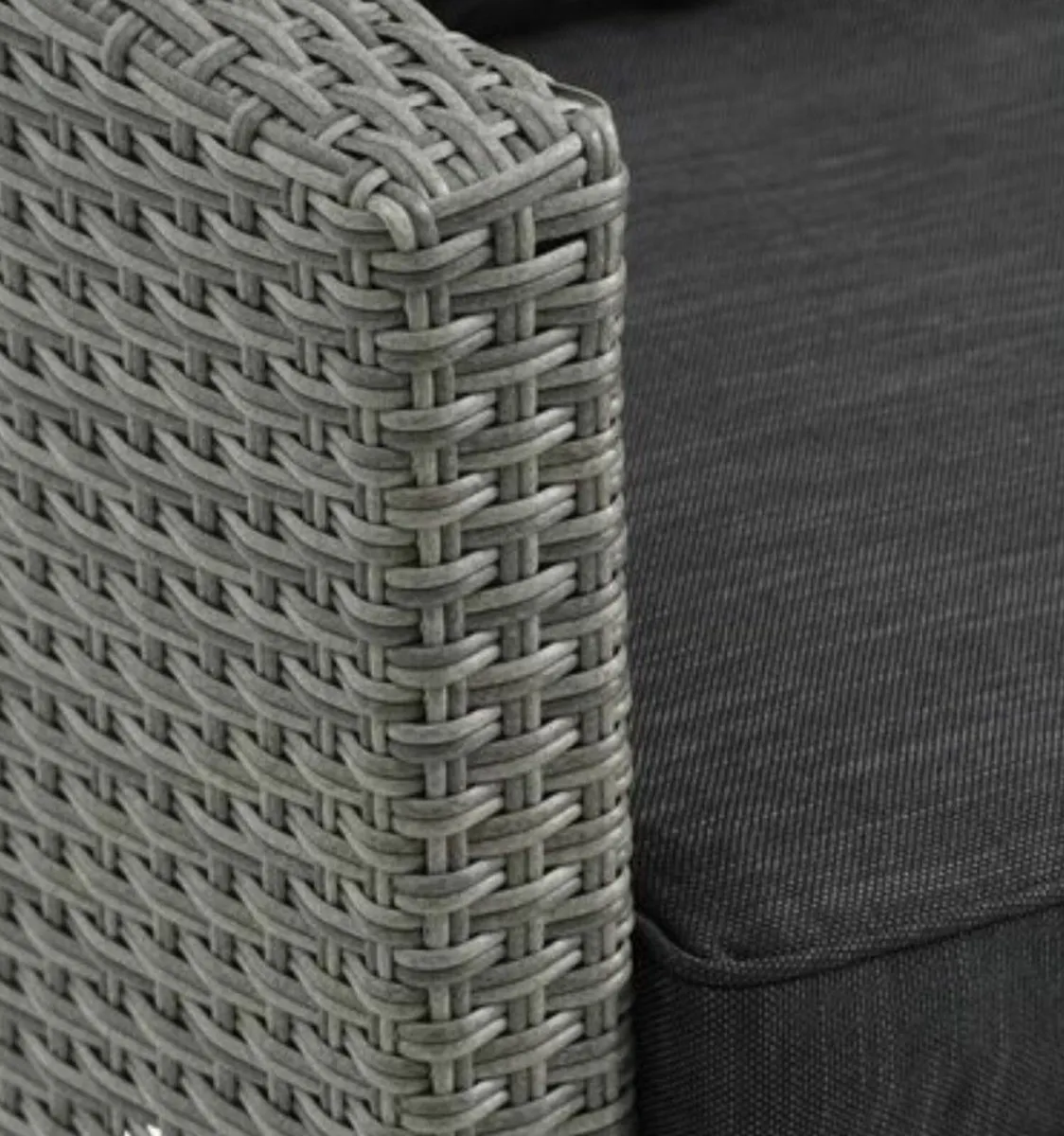 Sunroom or garden lounge seat - Image 3