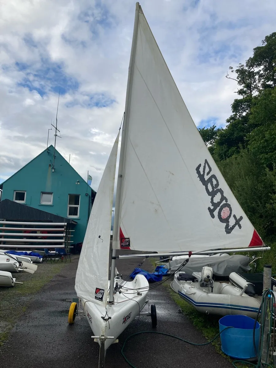 Topaz Sailing dinghy - Image 2