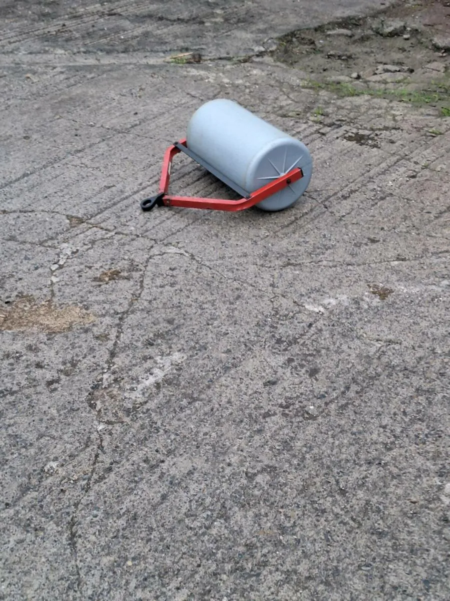 Rolly Red Roller  - Image 2