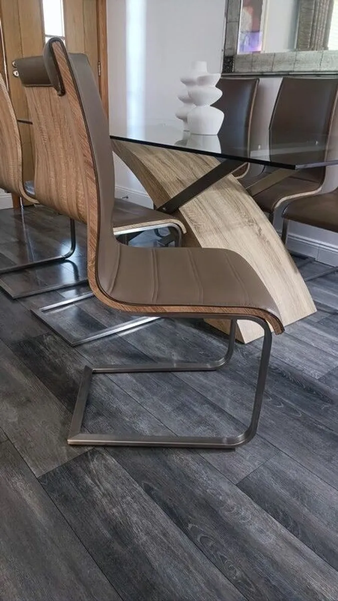 Glass dining table and chairs - Image 3