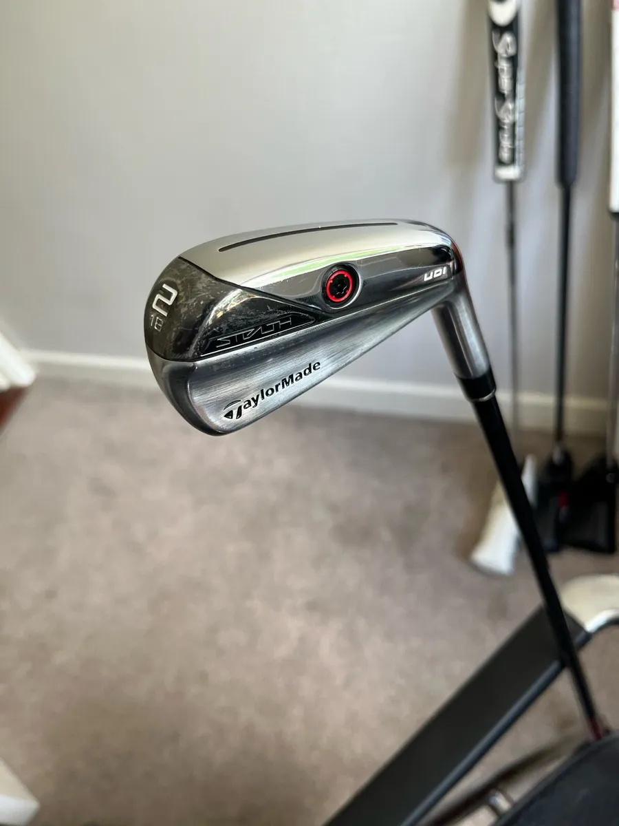 Taylormade Stealth Driving Iron - Image 1