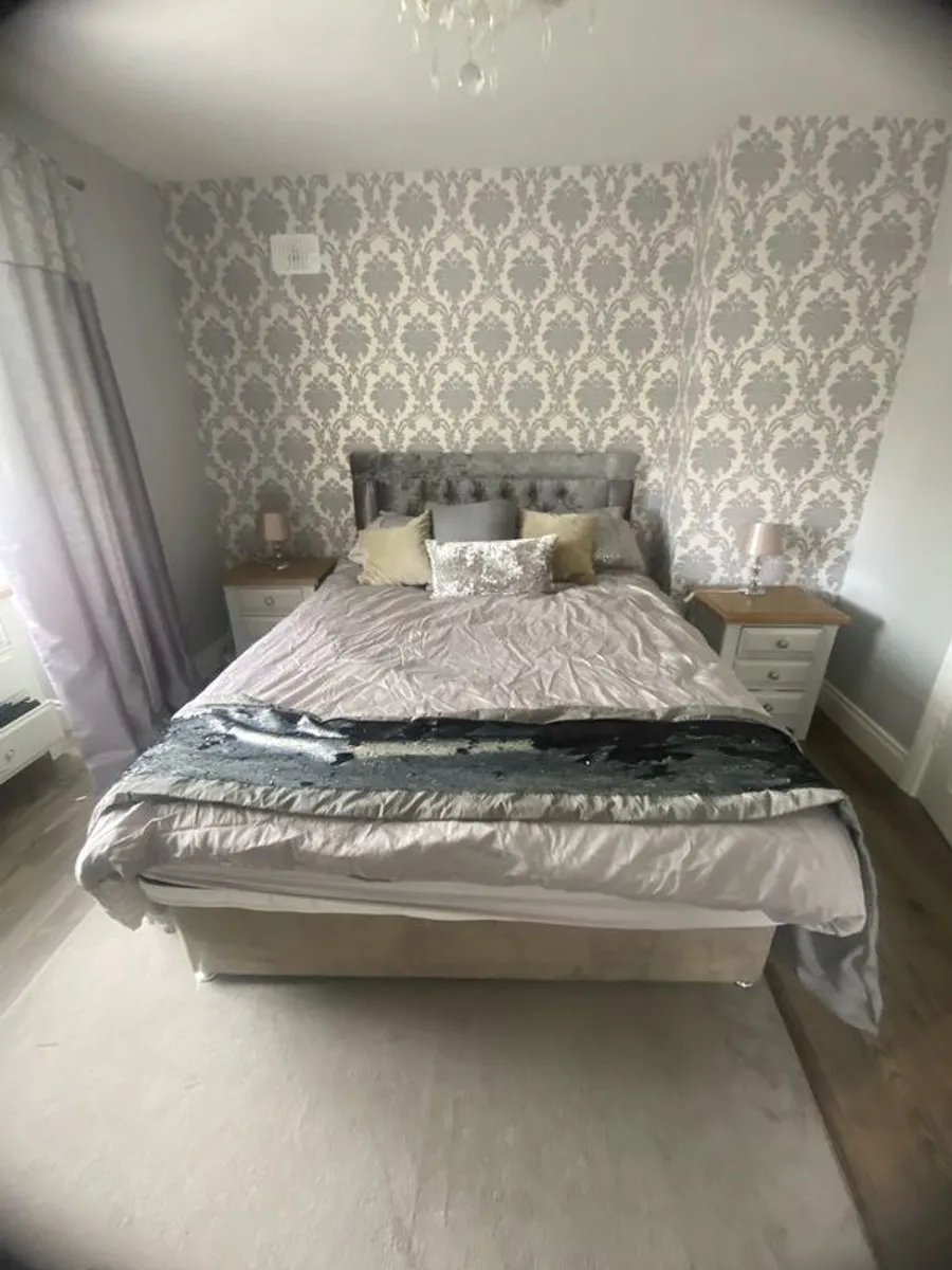 kingsize bedTwo under drawers. Grey crushed velvet headboard.