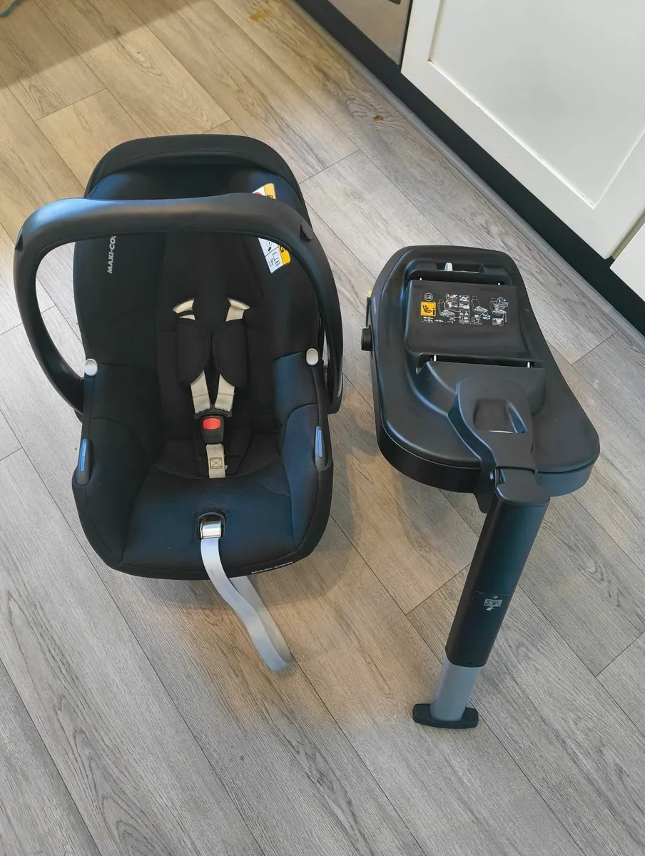 Car Seat - Image 1