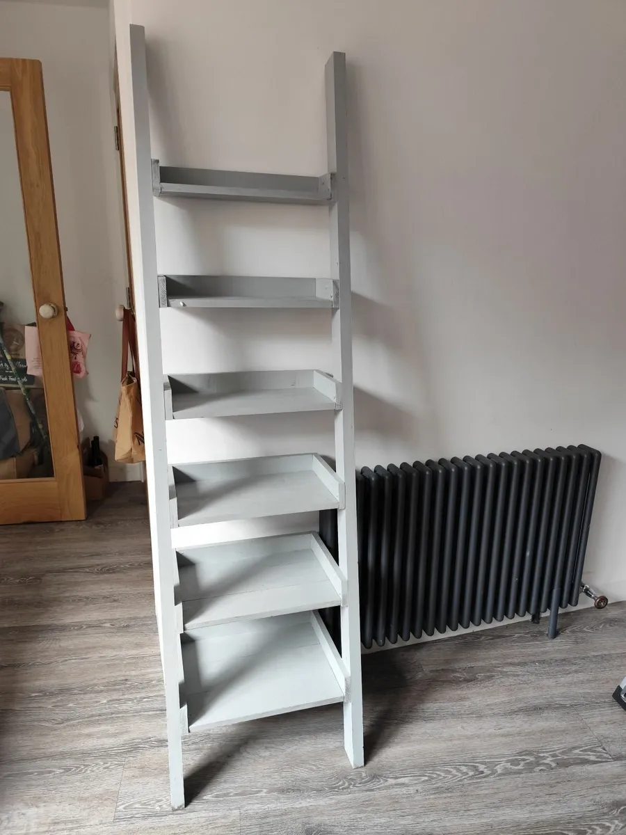 Display Ladder Shelves - Image 2