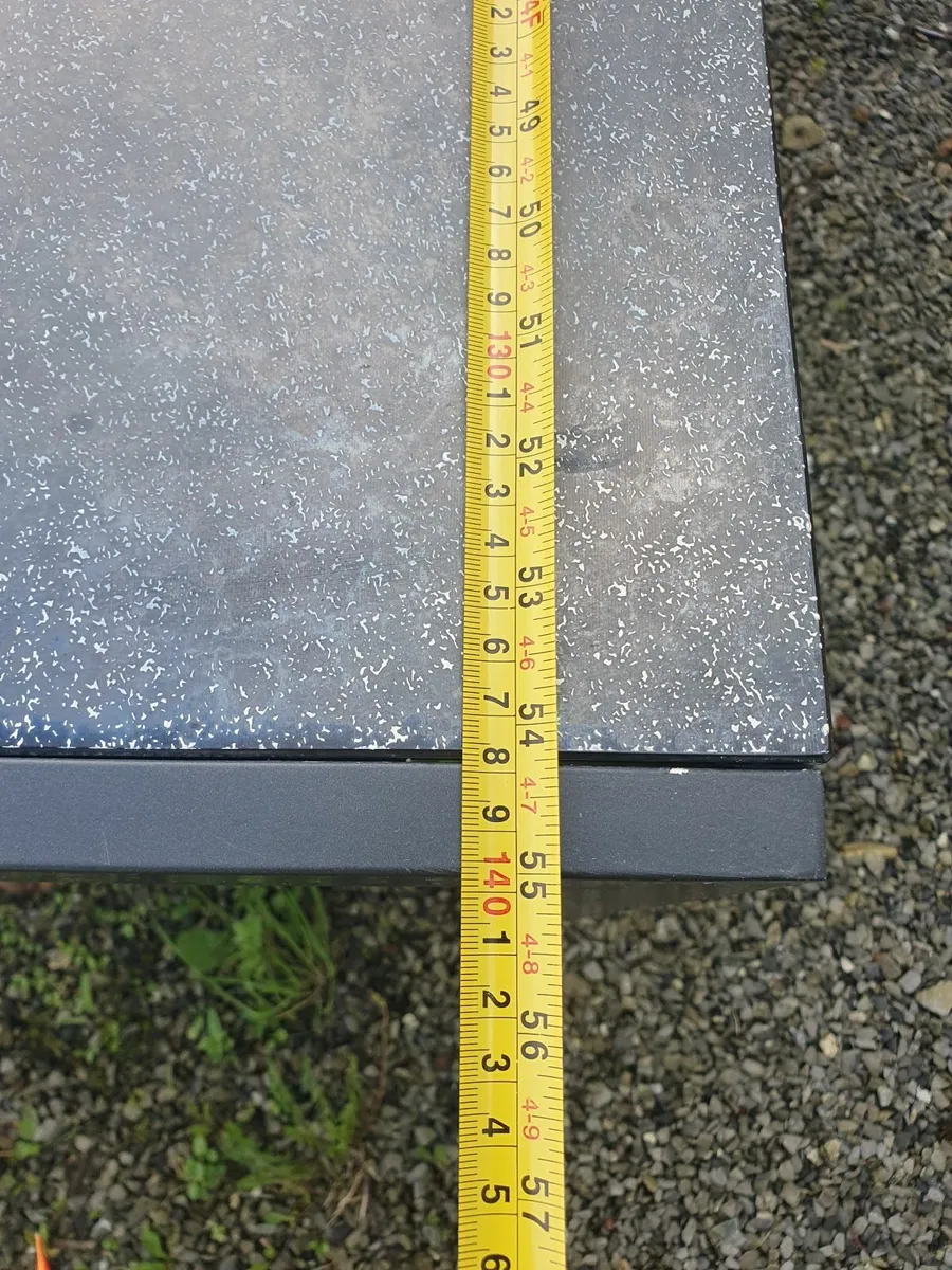Garden table - Image 2