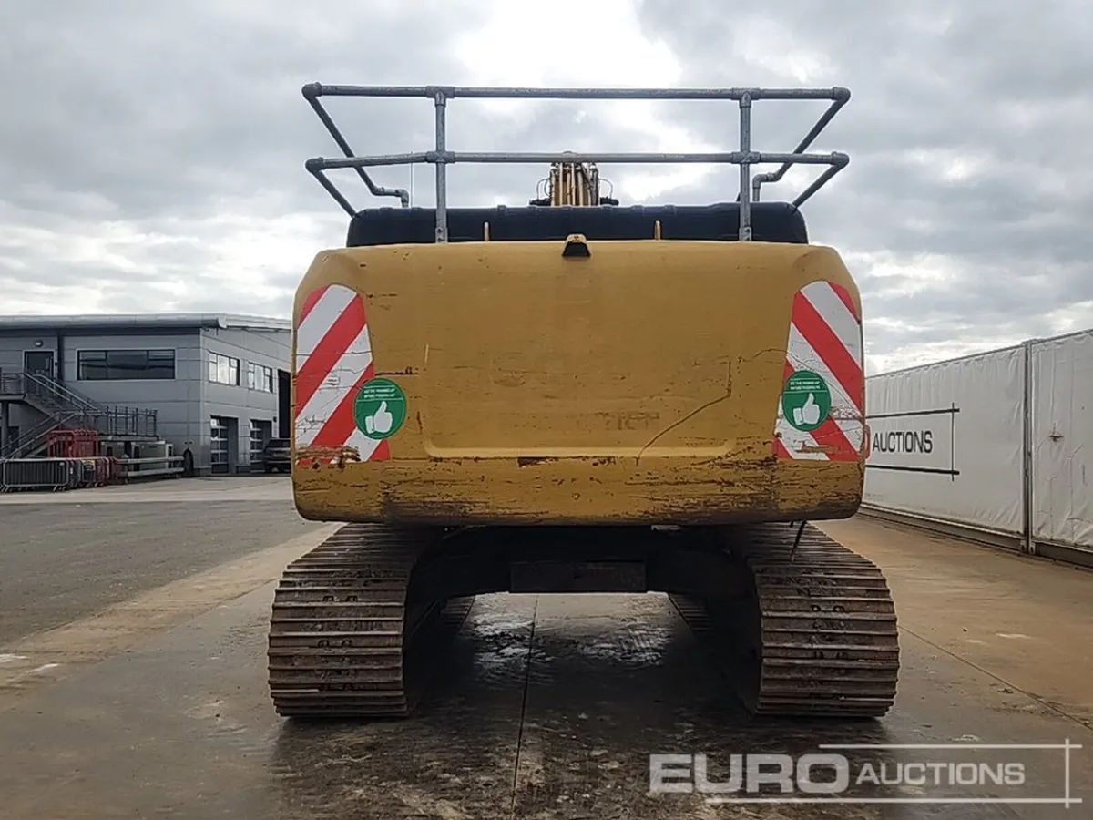 2017 CAT 330FL - Image 3