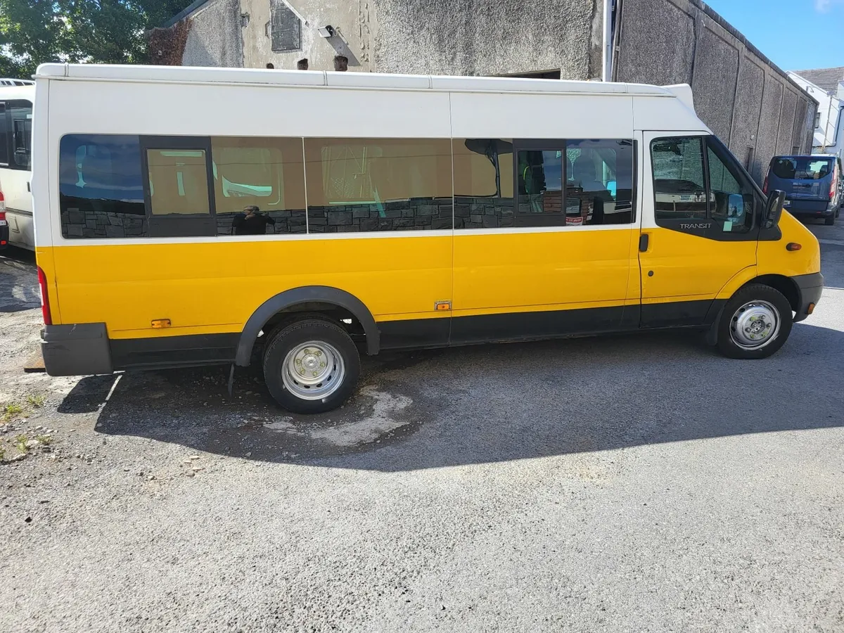 Ford Transit 2009 - Image 1